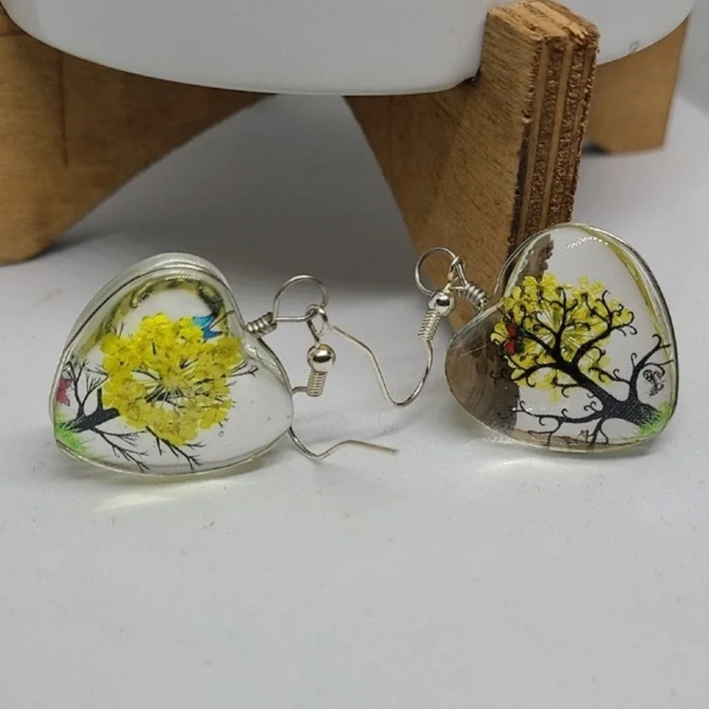 Handmade Heart-Shaped Tree with Yellow Blossoms Dangle‎ Earrings NEW Ladies
